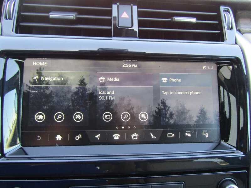 2019 Land Rover Discovery HSE,AWD, LUX PKG,DVD PKG,RVC,SILVER CERTIFIED - Photo 32 - Haddon Twp, NJ 08107