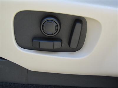 2019 Land Rover Discovery HSE,AWD, LUX PKG,DVD PKG,RVC,SILVER CERTIFIED - Photo 13 - Haddon Twp, NJ 08107