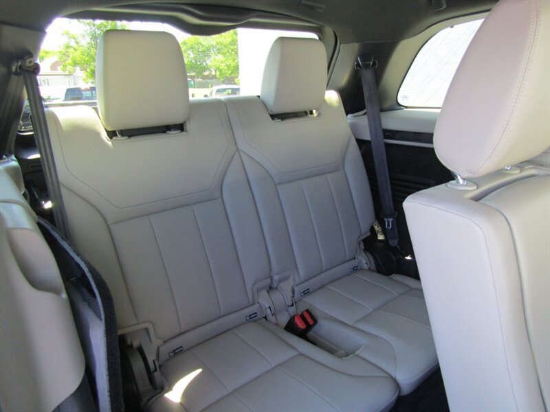 2019 Land Rover Discovery HSE,AWD, LUX PKG,DVD PKG,RVC,SILVER CERTIFIED - Photo 21 - Haddon Twp, NJ 08107