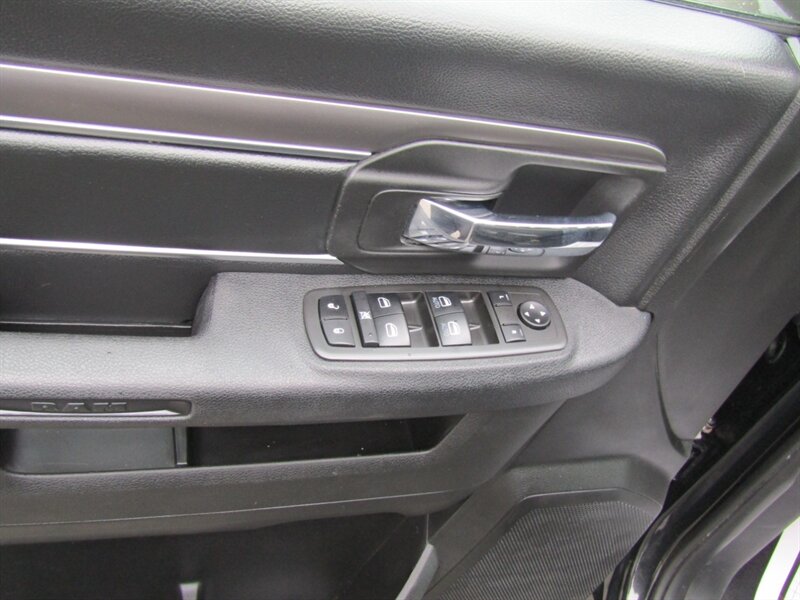 2021 RAM 1500 Classic WARLOCK,4x4,CONV PKG,RVC,SILVER CERTIFIED - Photo 18 - Haddon Twp, NJ 08107