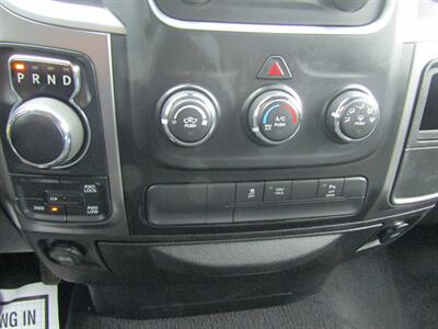 2021 RAM 1500 Classic WARLOCK,4x4,CONV PKG,RVC,SILVER CERTIFIED - Photo 33 - Haddon Twp, NJ 08107