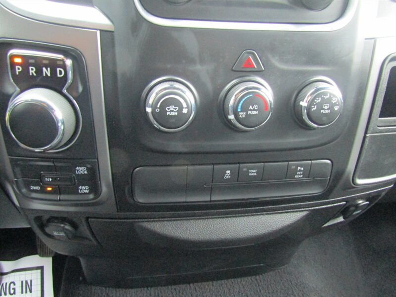 2021 RAM 1500 Classic WARLOCK,4x4,CONV PKG,RVC,SILVER CERTIFIED - Photo 33 - Haddon Twp, NJ 08107