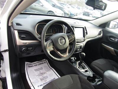 2017 Jeep Cherokee Latitude   - Photo 15 - Haddon Twp, NJ 08107