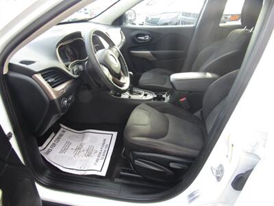2017 Jeep Cherokee Latitude   - Photo 14 - Haddon Twp, NJ 08107