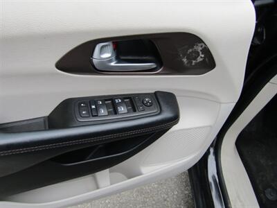 2017 Chrysler Pacifica TOURING,TECH PKG,NAV,CONV PKG,RVC,SILVER CERTIFIED   - Photo 30 - Haddon Twp, NJ 08107