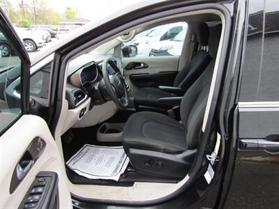 2017 Chrysler Pacifica TOURING,TECH PKG,NAV,CONV PKG,RVC,SILVER CERTIFIED   - Photo 31 - Haddon Twp, NJ 08107