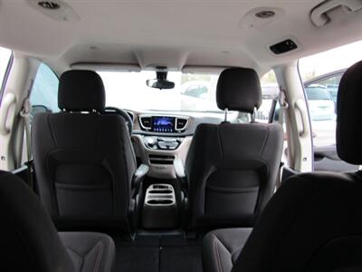 2017 Chrysler Pacifica TOURING,TECH PKG,NAV,CONV PKG,RVC,SILVER CERTIFIED   - Photo 45 - Haddon Twp, NJ 08107
