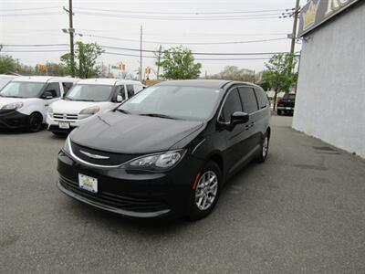 2017 Chrysler Pacifica TOURING,TECH PKG,NAV,CONV PKG,RVC,SILVER CERTIFIED   - Photo 3 - Haddon Twp, NJ 08107