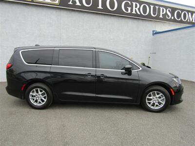 2017 Chrysler Pacifica TOURING,TECH PKG,NAV,CONV PKG,RVC,SILVER CERTIFIED   - Photo 8 - Haddon Twp, NJ 08107