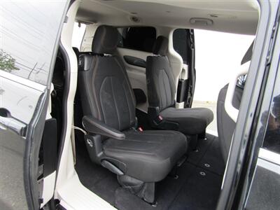 2017 Chrysler Pacifica TOURING,TECH PKG,NAV,CONV PKG,RVC,SILVER CERTIFIED   - Photo 38 - Haddon Twp, NJ 08107