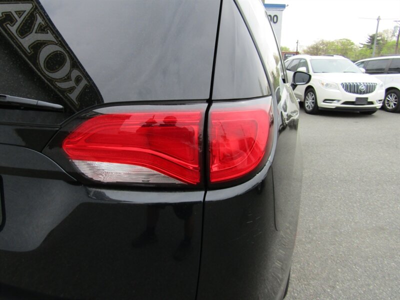 2017 Chrysler Pacifica TOURING,TECH PKG,NAV,CONV PKG,RVC,SILVER CERTIFIED - Photo 20 - Haddon Twp, NJ 08107