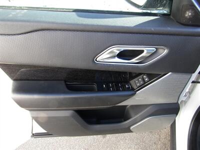 2018 Land Rover Range Rover Velar P380 R-Dynamic SE   - Photo 12 - Haddon Twp, NJ 08107