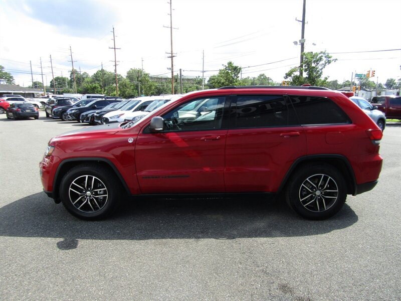 2017 Jeep Grand Cherokee TRAILHAWK,AWD,SAFTY PKG,NAV,RVC,SILVER CERTIFIED - Photo 4 - Haddon Twp, NJ 08107