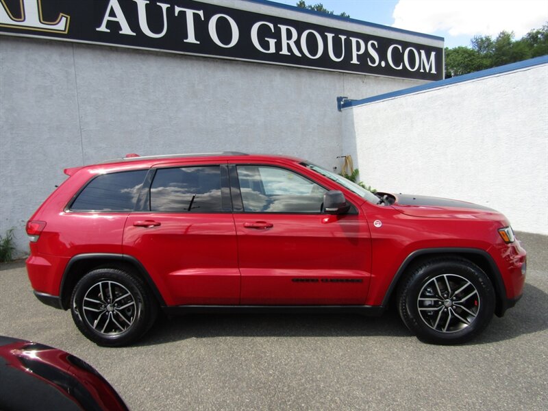 2017 Jeep Grand Cherokee TRAILHAWK,AWD,SAFTY PKG,NAV,RVC,SILVER CERTIFIED - Photo 8 - Haddon Twp, NJ 08107