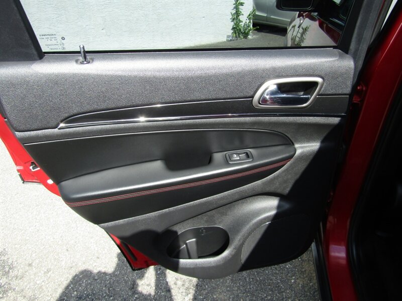 2017 Jeep Grand Cherokee TRAILHAWK,AWD,SAFTY PKG,NAV,RVC,SILVER CERTIFIED - Photo 44 - Haddon Twp, NJ 08107