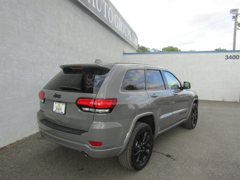 2021 Jeep Grand Cherokee Laredo X - Photo 8 - Haddon Twp, NJ 08107
