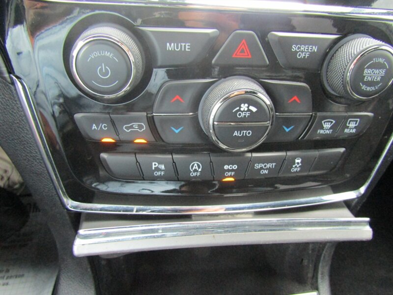 2021 Jeep Grand Cherokee Laredo X - Photo 30 - Haddon Twp, NJ 08107