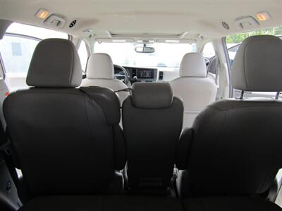 2015 Toyota Sienna XLE 7-Passenger Auto   - Photo 36 - Haddon Twp, NJ 08107