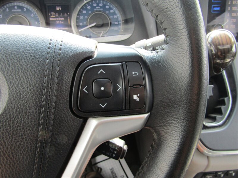 2015 Toyota Sienna XLE 7-Passenger Auto - Photo 49 - Haddon Twp, NJ 08107