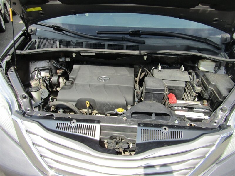 2015 Toyota Sienna XLE 7-Passenger Auto - Photo 62 - Haddon Twp, NJ 08107