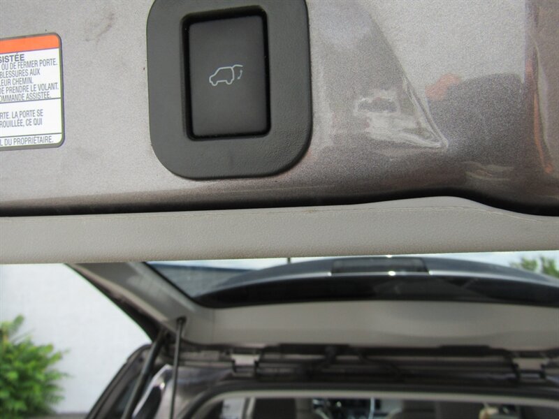 2015 Toyota Sienna XLE 7-Passenger Auto - Photo 45 - Haddon Twp, NJ 08107