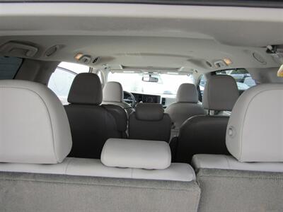 2015 Toyota Sienna XLE 7-Passenger Auto   - Photo 35 - Haddon Twp, NJ 08107