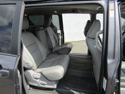 2015 Toyota Sienna XLE 7-Passenger Auto   - Photo 38 - Haddon Twp, NJ 08107