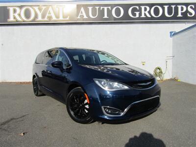 2019 Chrysler Pacifica TOURING,DR.ASSTNPKG,CONV PKG,RVC,SILVER CERTIFIED   - Photo 1 - Haddon Twp, NJ 08107