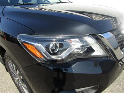 2018 Nissan Pathfinder SL   - Photo 9 - Haddon Twp, NJ 08107