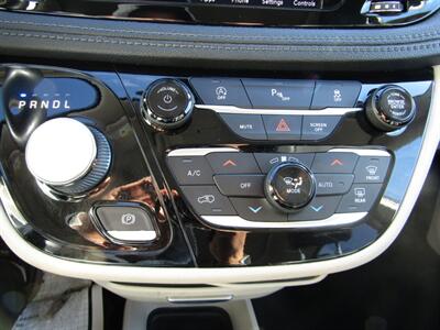 2020 Chrysler Pacifica LIMITED,NAV,PANO,TECH PKG,SILVER CERTIFIED   - Photo 29 - Haddon Twp, NJ 08107