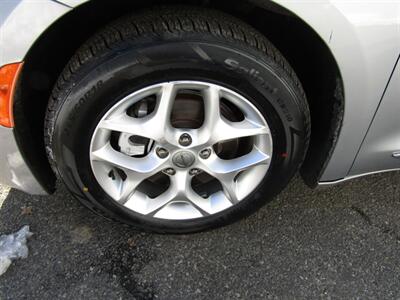 2020 Chrysler Pacifica LIMITED,NAV,PANO,TECH PKG,SILVER CERTIFIED   - Photo 34 - Haddon Twp, NJ 08107