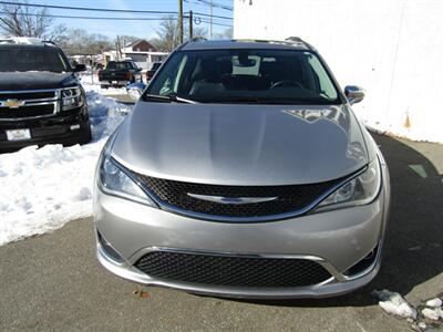 2020 Chrysler Pacifica LIMITED,NAV,PANO,TECH PKG,SILVER CERTIFIED   - Photo 2 - Haddon Twp, NJ 08107