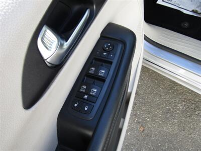 2020 Chrysler Pacifica LIMITED,NAV,PANO,TECH PKG,SILVER CERTIFIED   - Photo 11 - Haddon Twp, NJ 08107