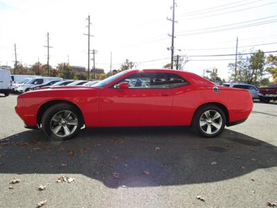 2015 Dodge Challenger SXT,CONV PKG,COMFORT PKG,RVC,SILVER CERTIFIED   - Photo 2 - Haddon Twp, NJ 08107