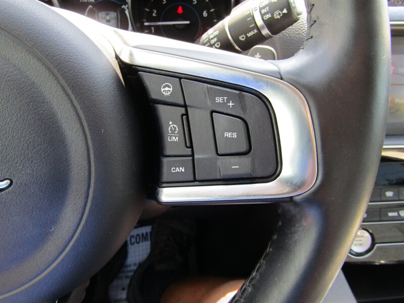 2018 Jaguar F-PACE AWD,NAV,PRESTIGE PKG,COMFORT PKG,SILVER CERTIFIED - Photo 57 - Haddon Twp, NJ 08107