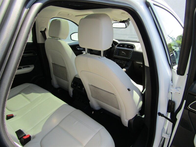 2018 Jaguar F-PACE AWD,NAV,PRESTIGE PKG,COMFORT PKG,SILVER CERTIFIED - Photo 48 - Haddon Twp, NJ 08107
