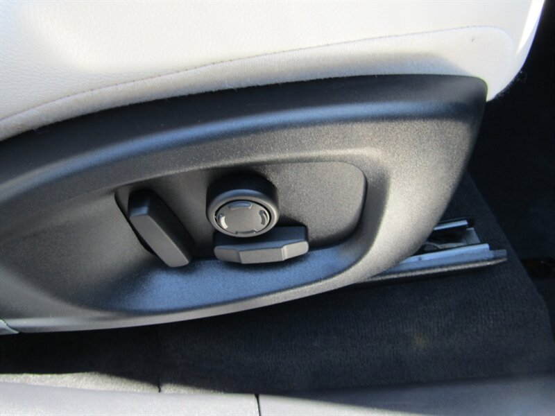 2018 Jaguar F-PACE AWD,NAV,PRESTIGE PKG,COMFORT PKG,SILVER CERTIFIED - Photo 51 - Haddon Twp, NJ 08107