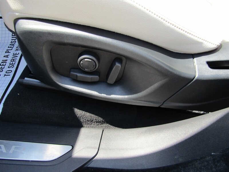 2018 Jaguar F-PACE AWD,NAV,PRESTIGE PKG,COMFORT PKG,SILVER CERTIFIED - Photo 33 - Haddon Twp, NJ 08107
