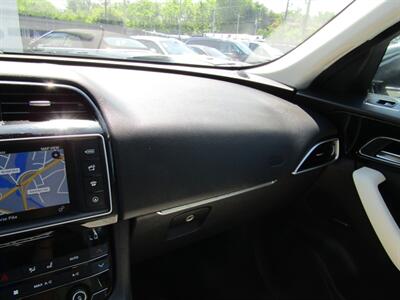 2018 Jaguar F-PACE AWD,NAV,PRESTIGE PKG,COMFORT PKG,SILVER CERTIFIED   - Photo 66 - Haddon Twp, NJ 08107