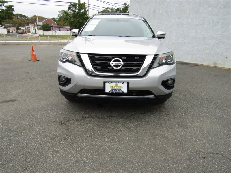 2017 Nissan Pathfinder SL photo 7