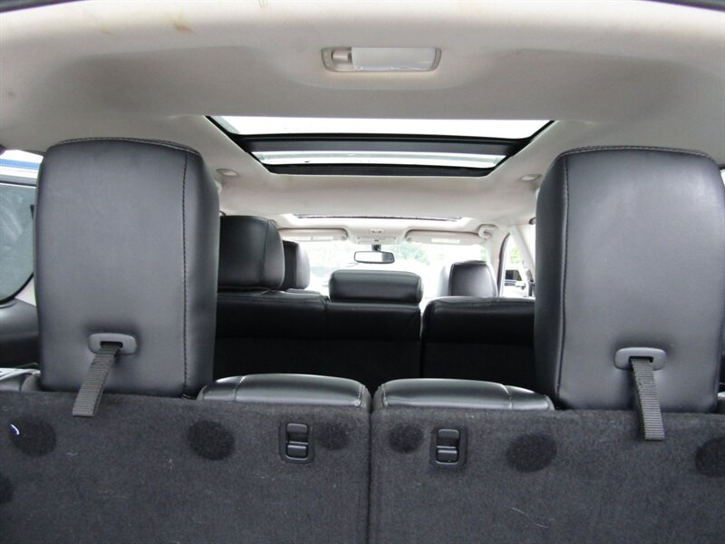 2017 Nissan Pathfinder SL photo 43