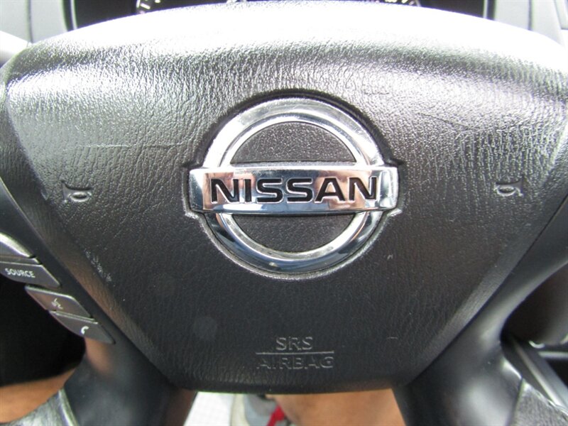2017 Nissan Pathfinder SL photo 51