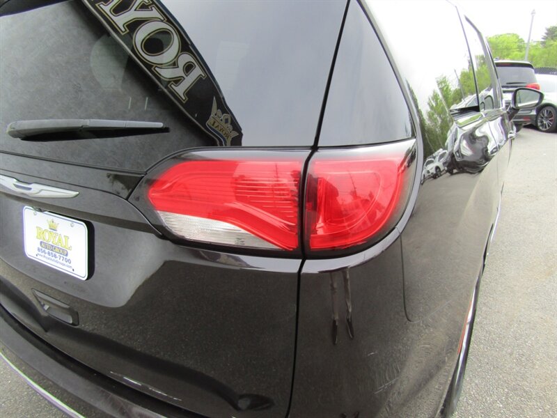 2017 Chrysler Pacifica Touring Plus - Photo 13 - Haddon Twp, NJ 08107