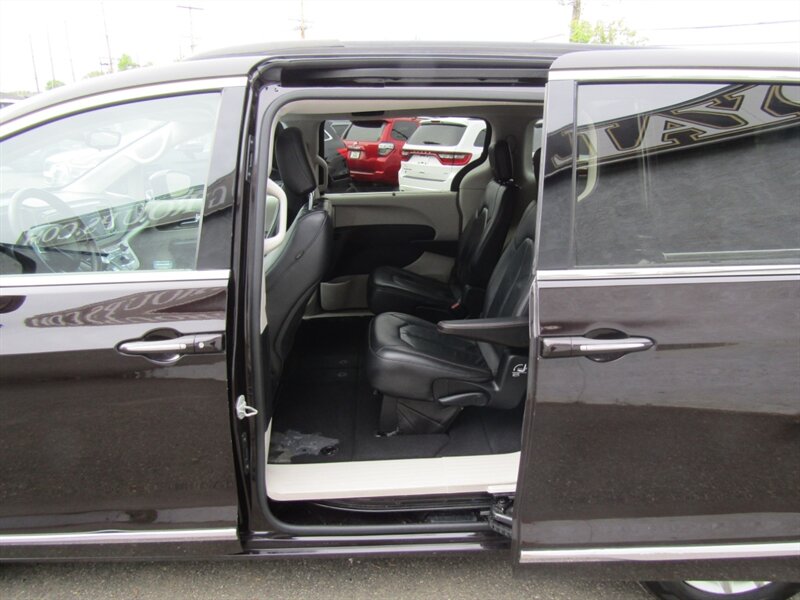 2017 Chrysler Pacifica Touring Plus - Photo 20 - Haddon Twp, NJ 08107