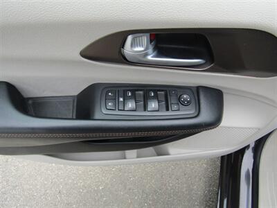 2017 Chrysler Pacifica Touring Plus - Photo 15 - Haddon Twp, NJ 08107