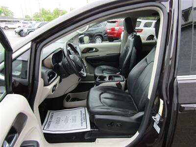 2017 Chrysler Pacifica Touring Plus - Photo 16 - Haddon Twp, NJ 08107