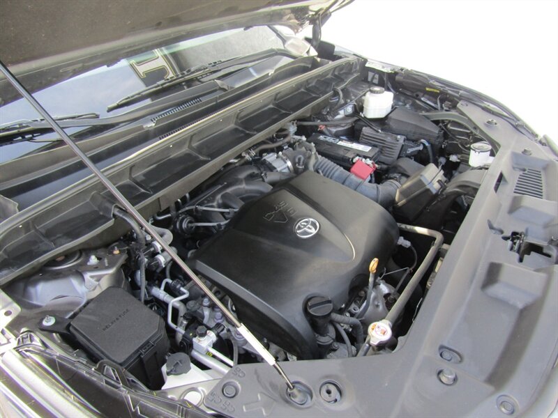 2021 Toyota Highlander XLE,NAV,DR ASST.PAG,TECH PKG,HUD,SILVER CERTIFIED - Photo 39 - Haddon Twp, NJ 08107
