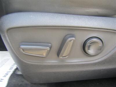 2021 Toyota Highlander XLE,NAV,DR ASST.PAG,TECH PKG,HUD,SILVER CERTIFIED - Photo 10 - Haddon Twp, NJ 08107