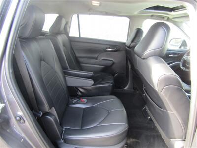 2021 Toyota Highlander XLE,NAV,DR ASST.PAG,TECH PKG,HUD,SILVER CERTIFIED - Photo 18 - Haddon Twp, NJ 08107