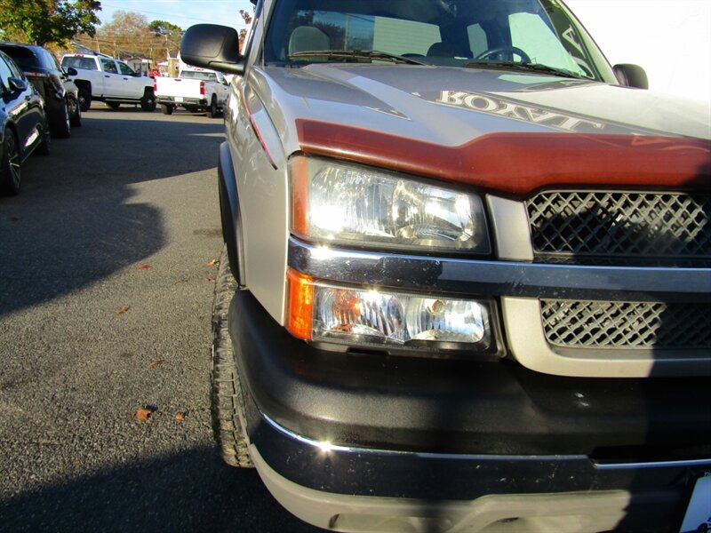 2004 Chevrolet Silverado 1500 LS photo 4